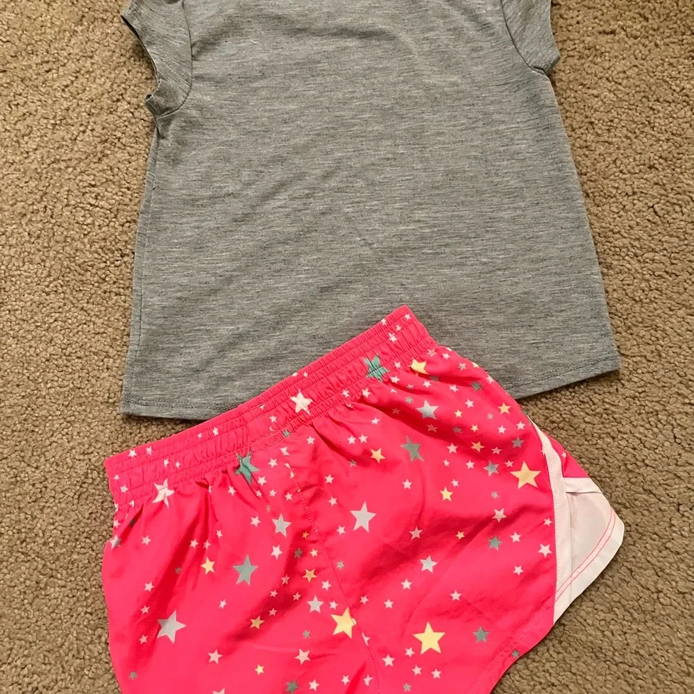 Under Armour outfit Gray and Hot Pink Starry Design - Picture 6 of 6